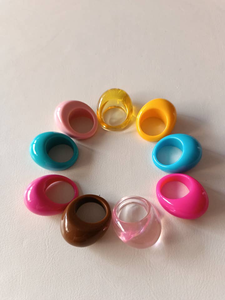 Bagues colorées faites à la main en Italie avec amour pour la vente par Emanuela Salatino