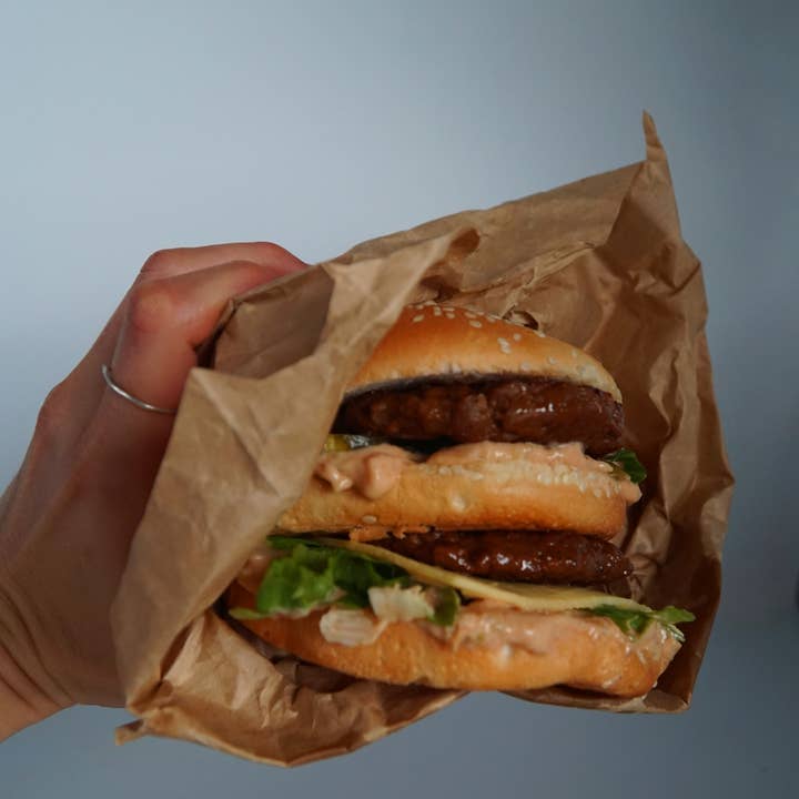 Veggie Deli - Wholesale Shelf-stable prepared meal - Fake-steacks1