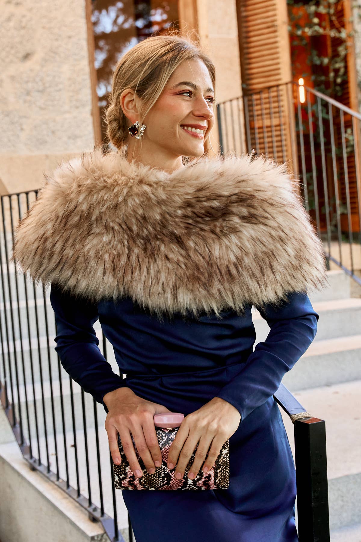 Bruna - Wholesale Fur/Faux Fur Coat - Women's - Leah Beige Stole · L'Avenue ·