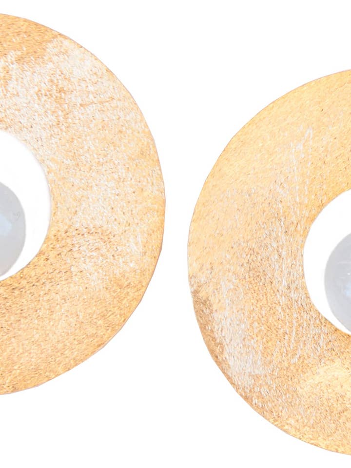 Boucles d'oreilles rondes en métal doré avec calcédoine aqua pour la vente par Negar Shams