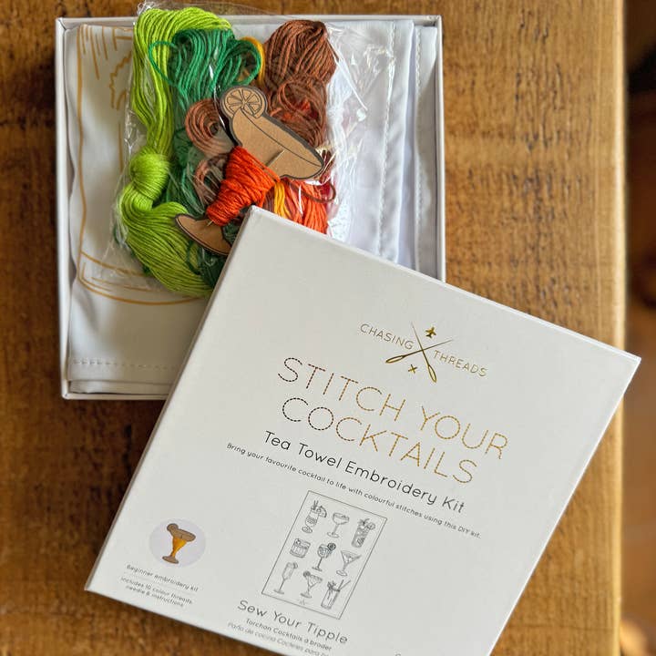 Toalha de chá Stitch Your Cocktails - Kit de Bordado  por atacado de Chasing Threads