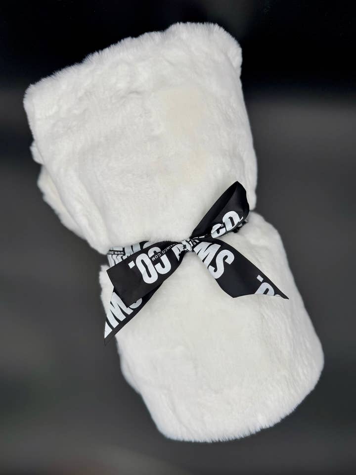 Swain Co. - Wholesale Receiving Blanket - Baby - Super Soft Embroidered Minky Blanket | Personalized Baby Blanket | Custom Name Receiving Blanket | Throw Blanket for Adults | Baby Shower Gift | Newborn Gift | Embroidered Blanket | Cozy Throw2