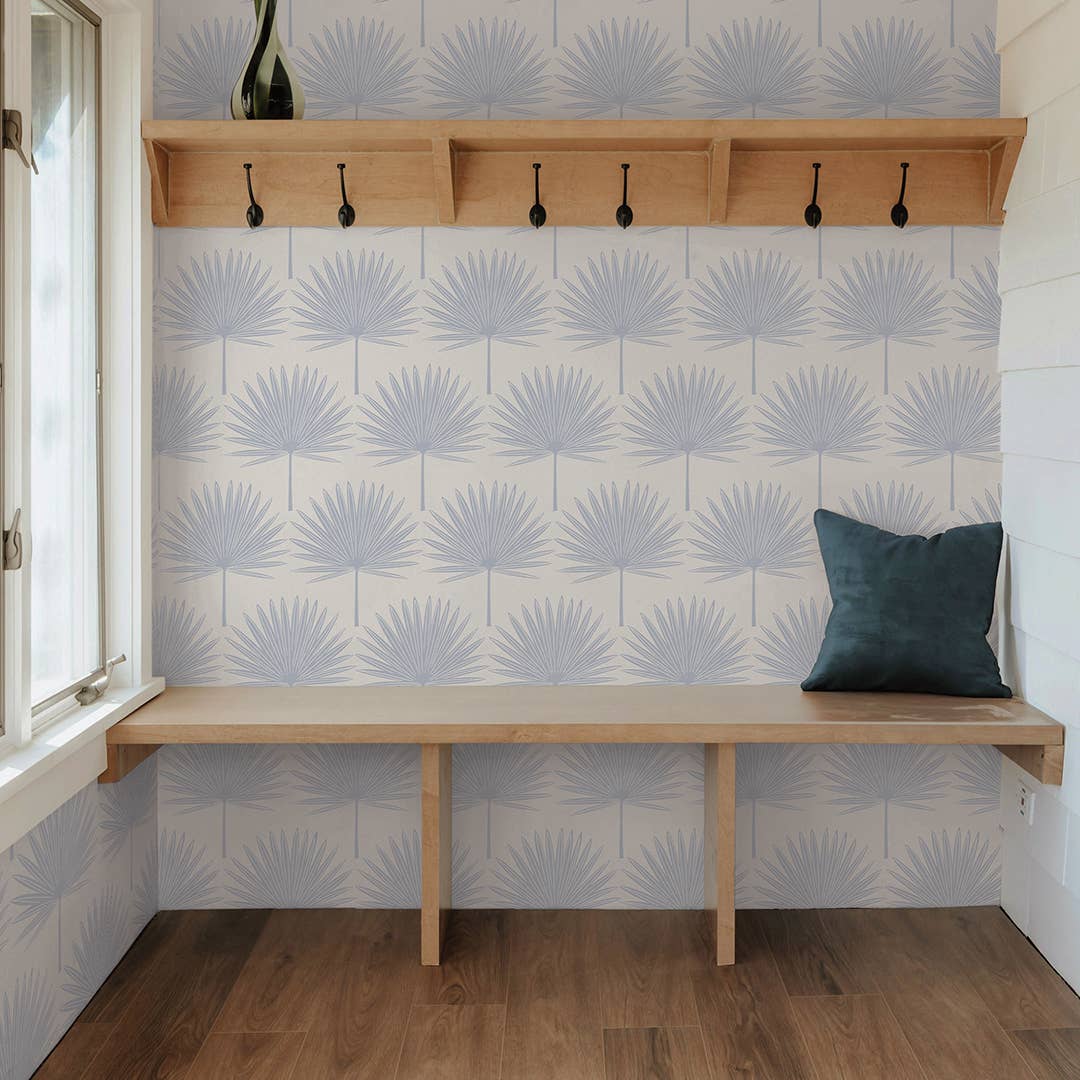 Blu Polvere e Bianco Sporco Carta da parati adesiva Palm Blue Stamped, 28 piedi quadrati in vendita all'ingrosso su Faire3