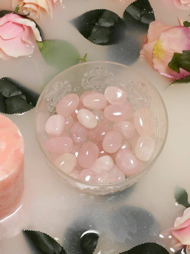 Rozenkwarts Gepolijste Geneeskrachtige Kristal Trommelsteen voor wholesale door Femme Luxe