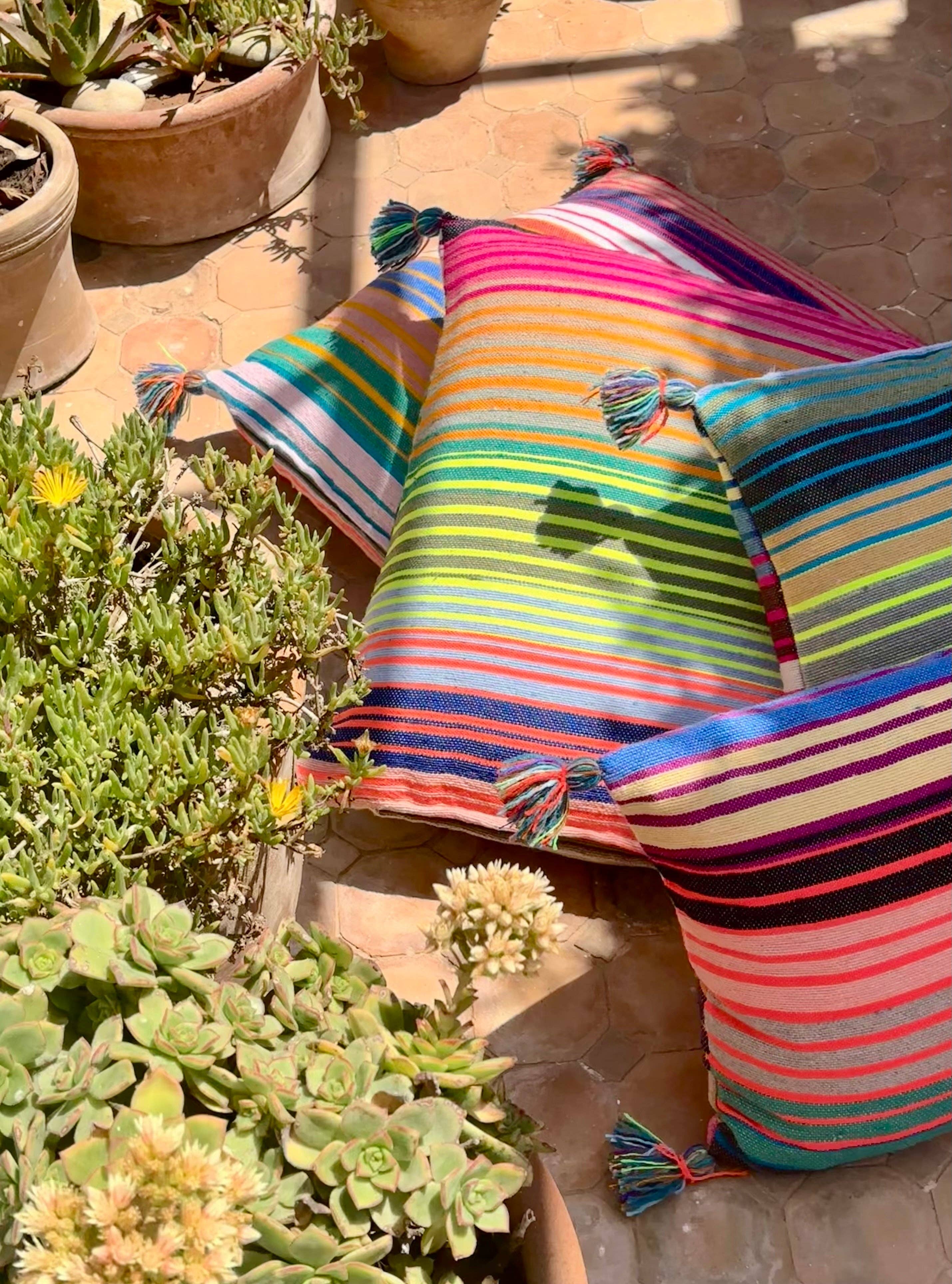 SOUK in the CITY - Vendita all'ingrosso Cuscini decorativi - Cuscini MOUIRA a righe e con pompon - 50 x 50 cm e 60 x 45 cm9