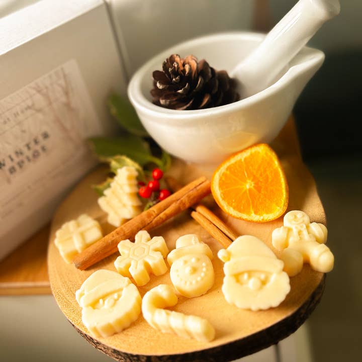 Produits fondants Winter Spice à la noix de coco et au karité pour la vente par Hygge at Home
