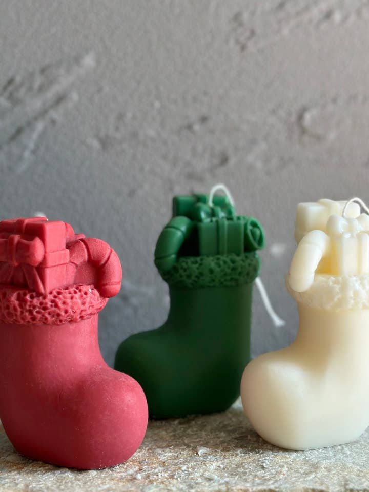 Christmas Gift Sock Candle for wholesale by LA AROMA CANDLE CO.