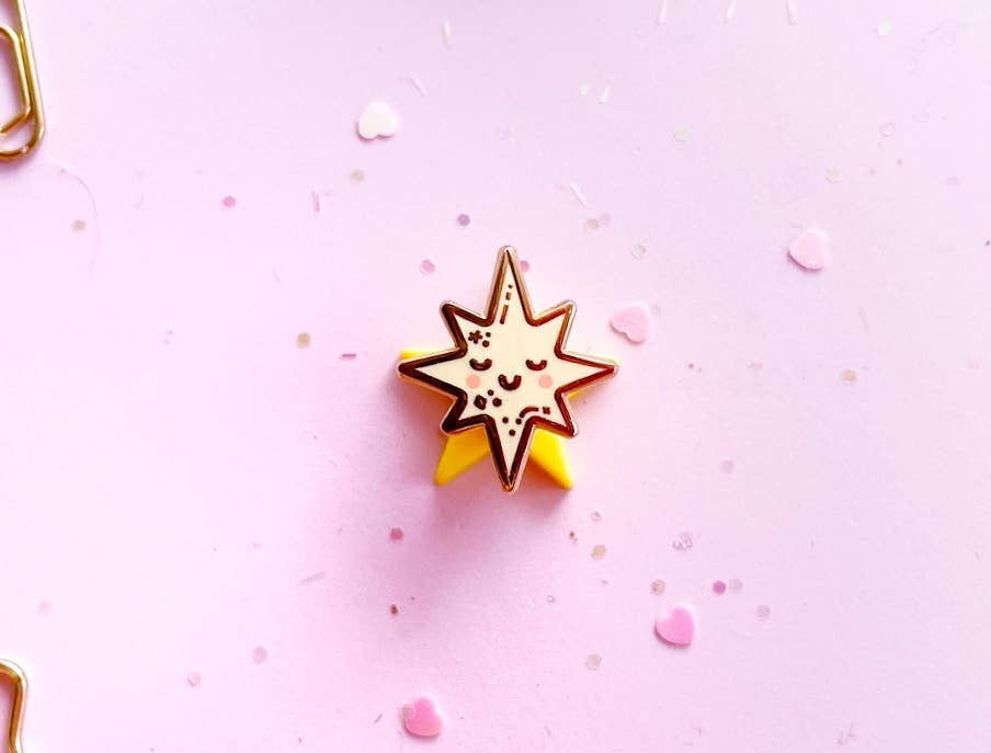 Jino's Art - Wholesale Lapel Pin/Button - Mini set of star and sparkle hard enamel pins - in yellow5