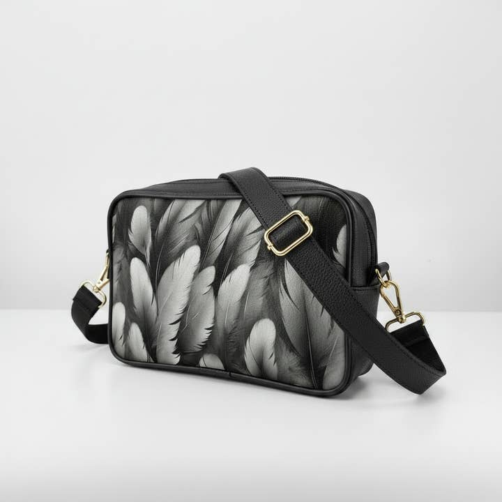 SUN BAG - MADE IN ITALY - WITH WHITE AND BLACK FEATHER PRINT for wholesale by MADINBO