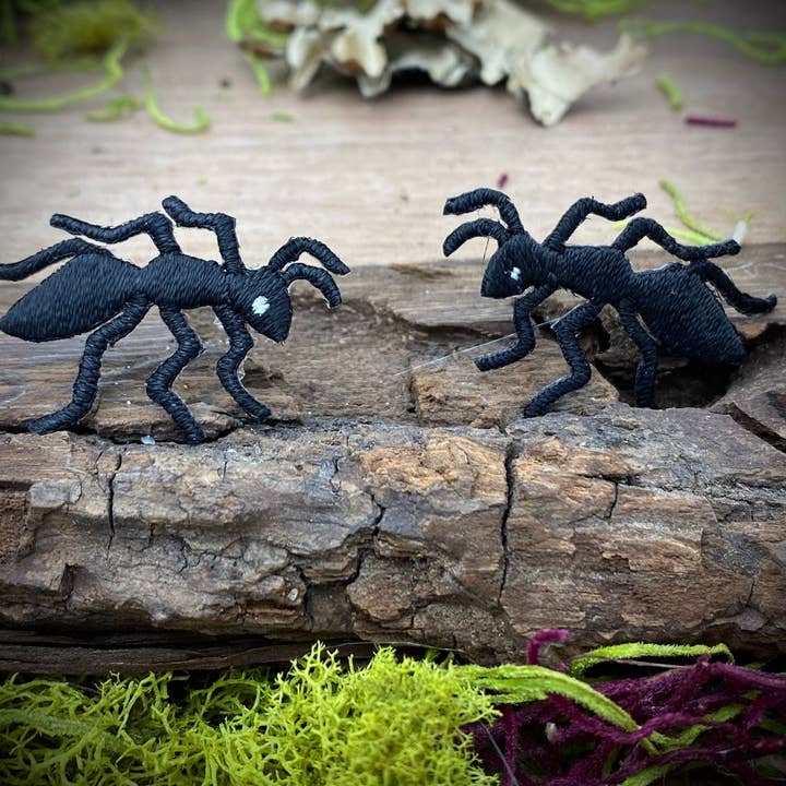 Wholesale Applique – wholesale Patch – Black Ants, Insects, Bugs, Embroidered, Iron-on Patch