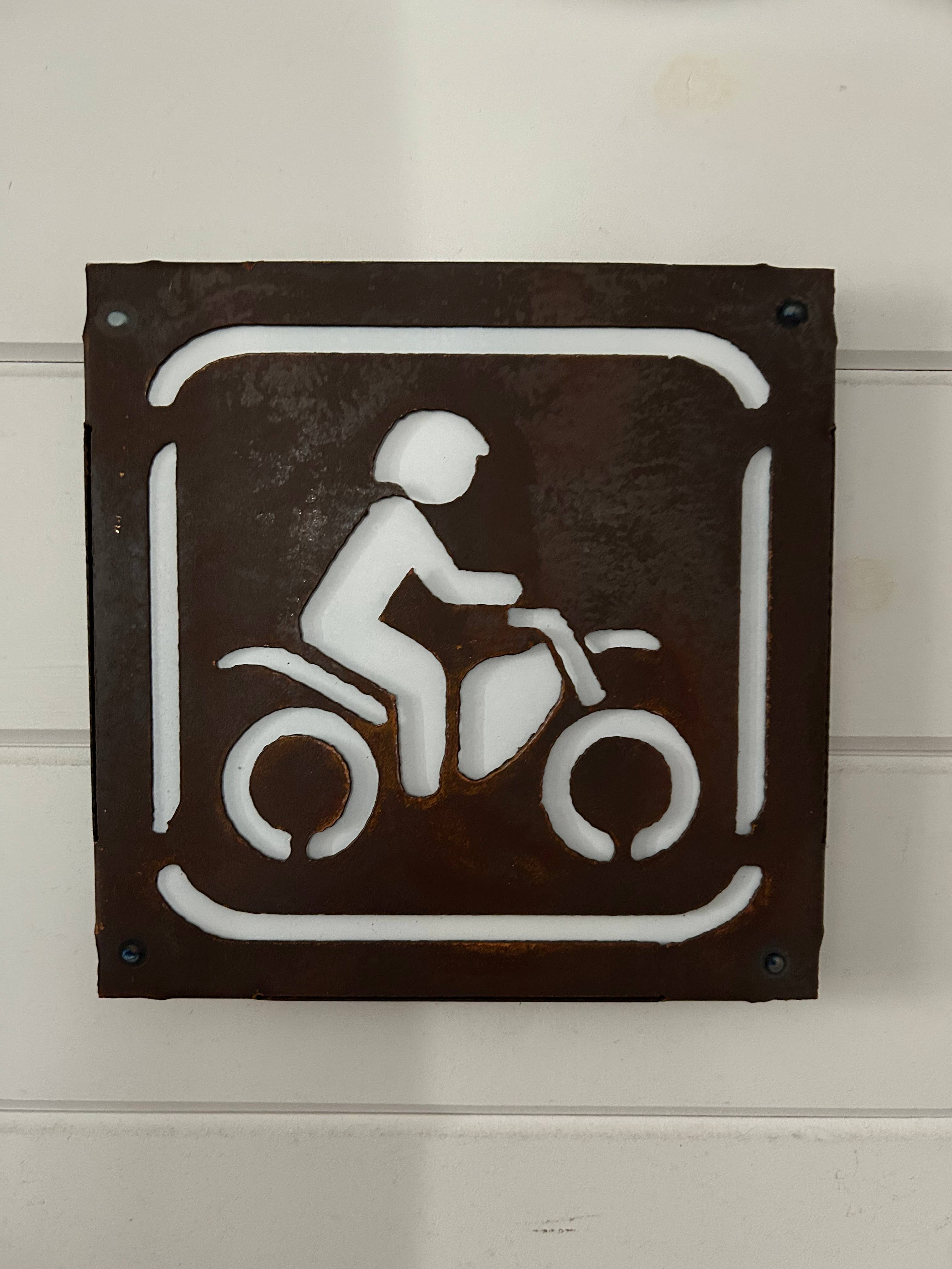 Out.West.Lifestyle. – wholesale Skylt – METALL REKREATION TECKEN21