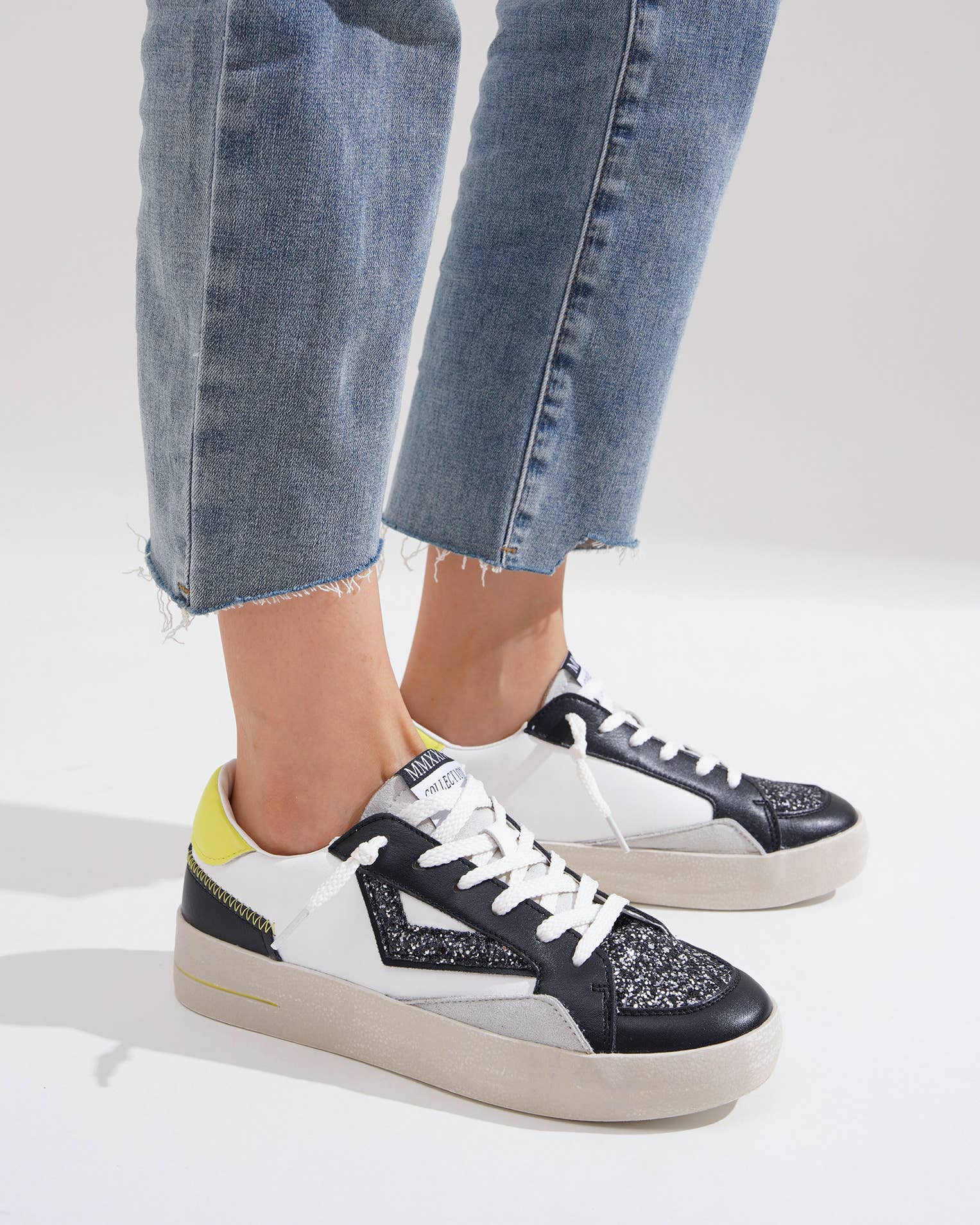 CEREZA - Vente Baskets tendance – femme - Baskets à semelle plateforme pour femmes avec détail pailleté2