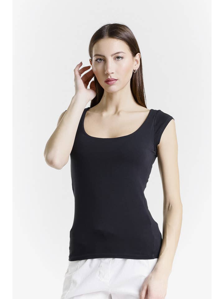 TINA Stephens Italy/Tees By Tina – wholesale Stickad topp - Dam – Kennedy T-shirt med ärm och inbyggd bh (BSS701)