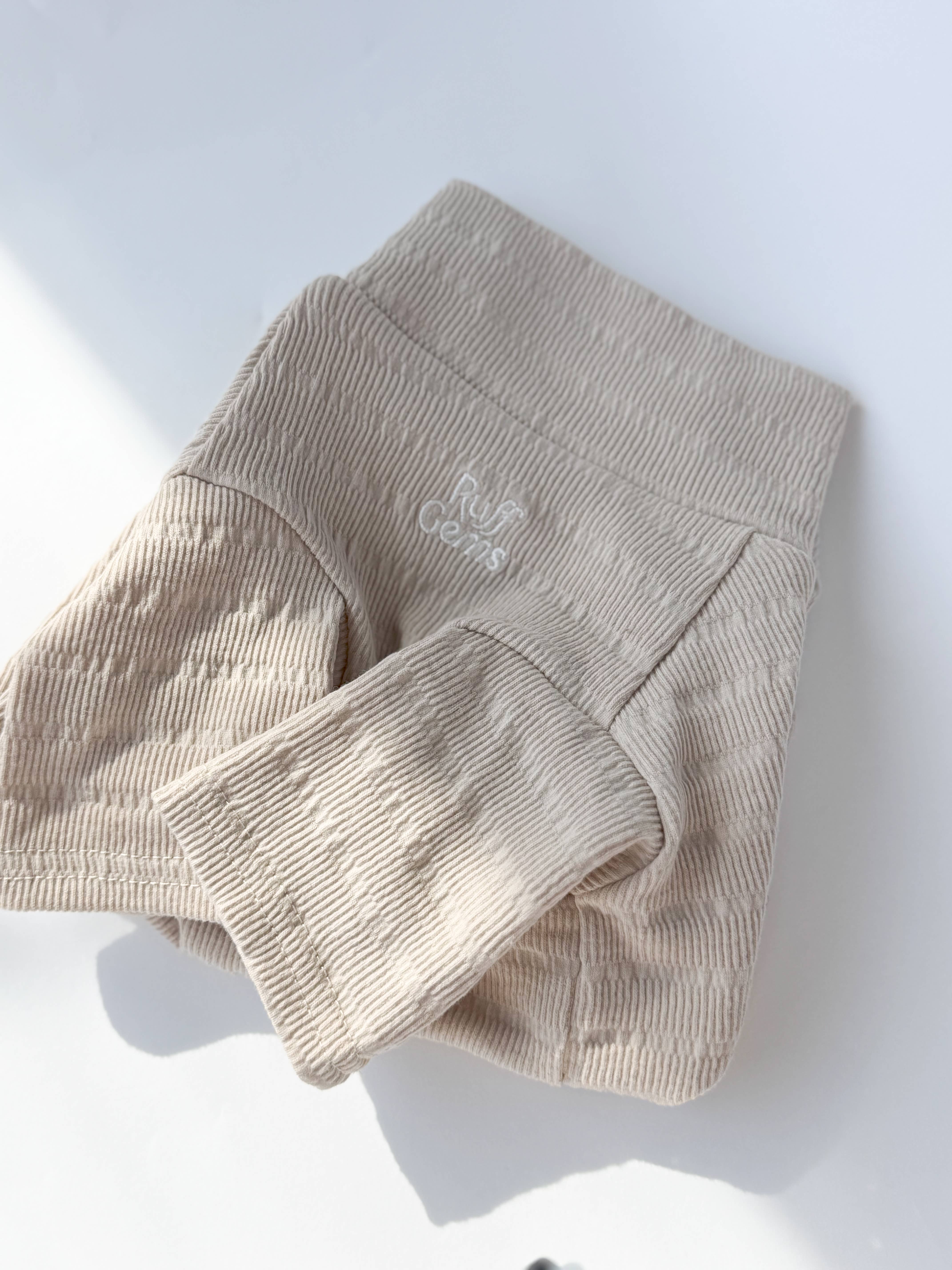 Ruff Gems Co - Wholesale Pet Shirt - Dog - Ultra Comfortable Luxury Dog Ribbed Stretch T Shirt4