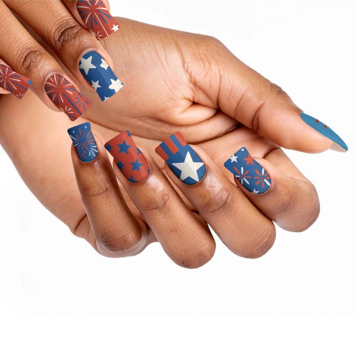 FYNE BODY - Wholesale Press-on/fake nails - Glitter Beam 4th of July Press-On Nails25