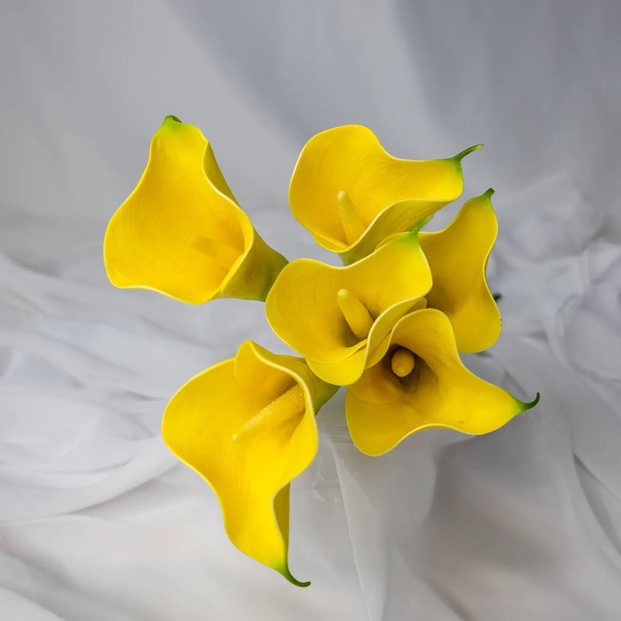 Realistic Artificial Flowers - Wholesale Artificial Flowers - Bright Yellow Small Calla Lily -Realistic Artificial Flowers0