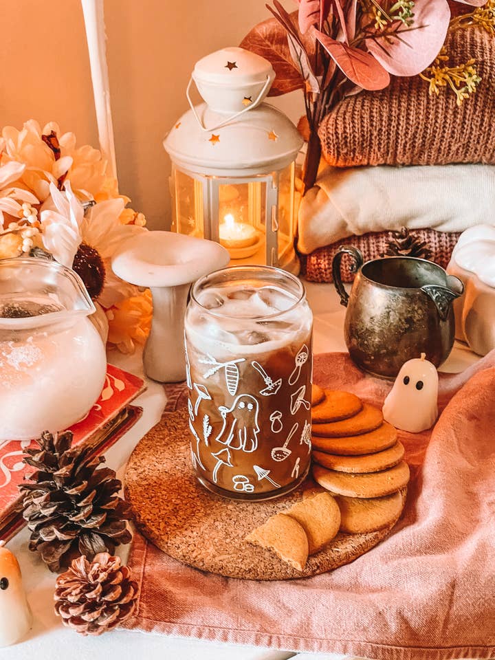 Spooky Shrooms 16 oz blikje glas | geesten en paddenstoelen voor wholesale door Cheerware