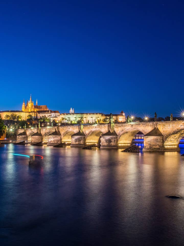Prager Poster - Goldenes Prag - Karlsbrücke für den Großhandel von Posters & Puzzles