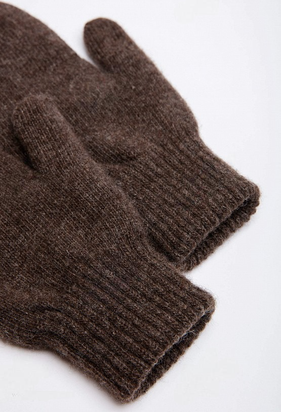 Mongulai - Wholesale Mittens - Women's - Dark Brown Sheep Wool Adult’s Mitten1