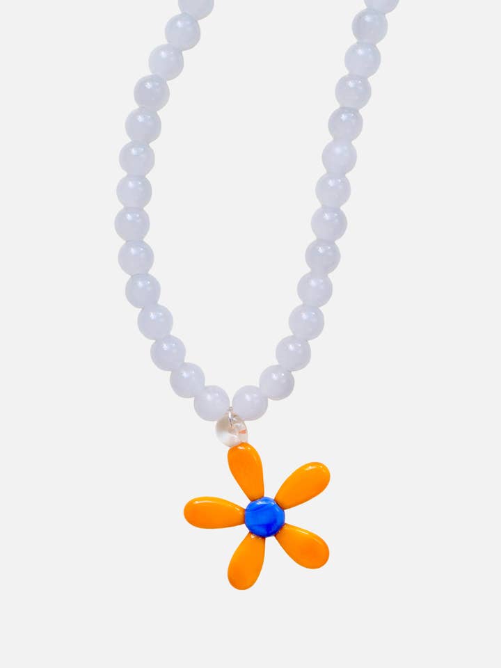 Oranje Bloem & Grijze Kralen voor wholesale door Le Club Olive