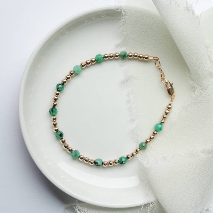 Maj - Emerald Armband för wholesale av Joyful Bead Company