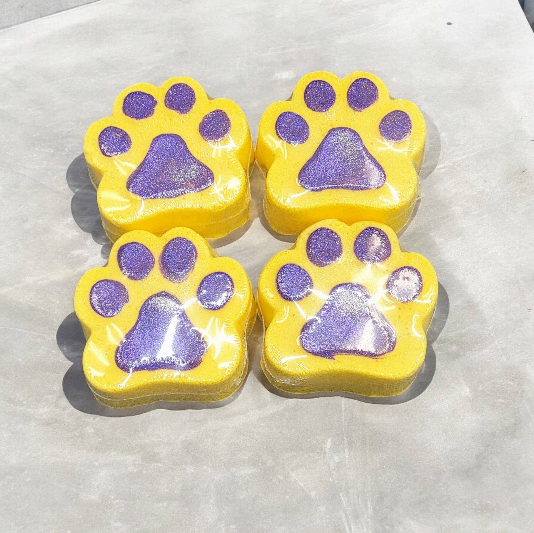 NOLA Soap Works - Wholesale Bath Bomb/Fizz - Paws for Relaxation: Peachy Paw Print Bath Bombs