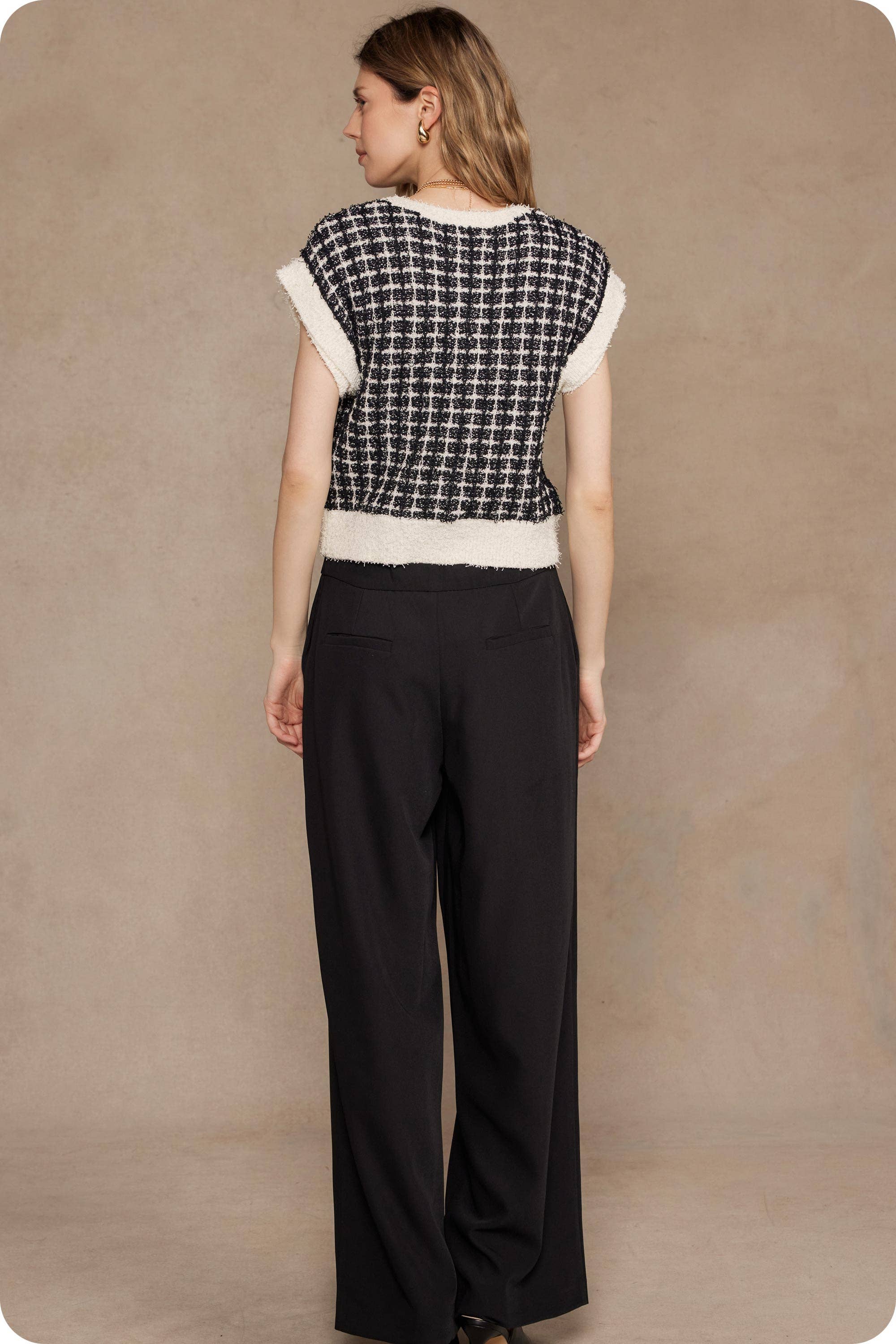 Strut & Bolt - Wholesale Blouse - Women's - Sleeveless Check Tweed Knit Sweater Top4