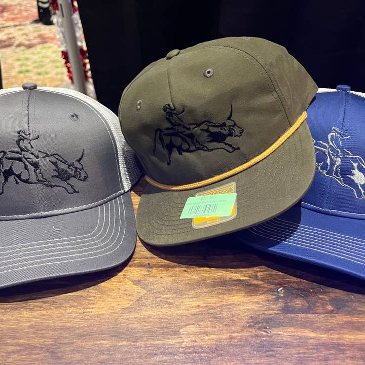 Bull Rider Broderet Trucker Kasket for engroshandel hos Diva Bling By Jenn