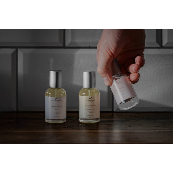 Frenky Lewis B.V. - Wholesale Pet spray – Dog - Dog Perfume - Wild Garden - 30ml - 100% Natural1