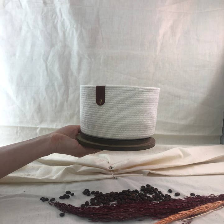 SannasDecor - Vendita all'ingrosso Cestini - Cestino di corda, doppio cestino bianco, coperchio in legno, cestino fatto a mano4