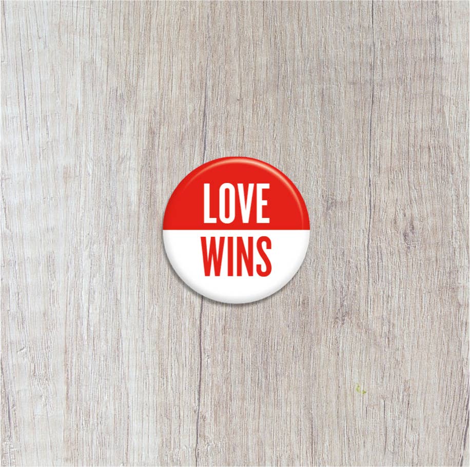Momokin – Großhandel Anstecker/Button – Love Wins