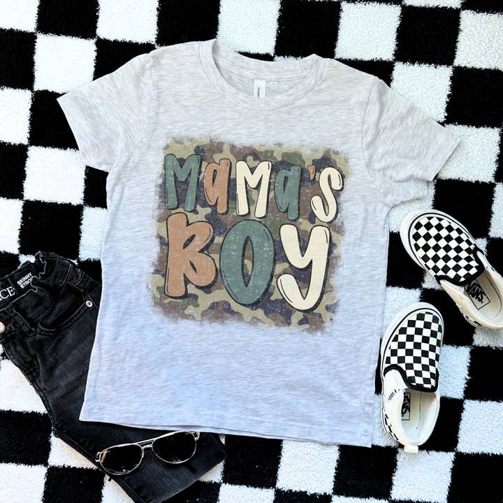 Camiseta de Camuflaje Juvenil Mama's Boy para venta al por mayor de The Purple Turtle