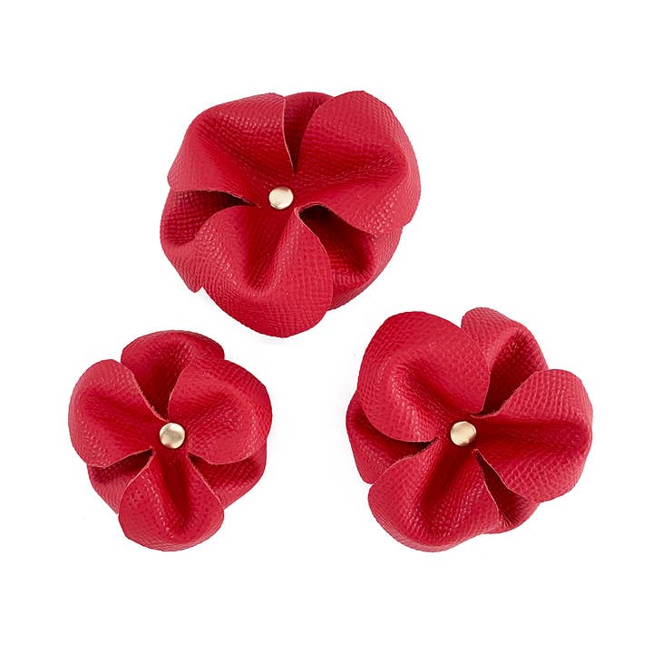 Scivolo a fiori in pelle rossa per la vendita all'ingrosso da parte di Poppy and Payson