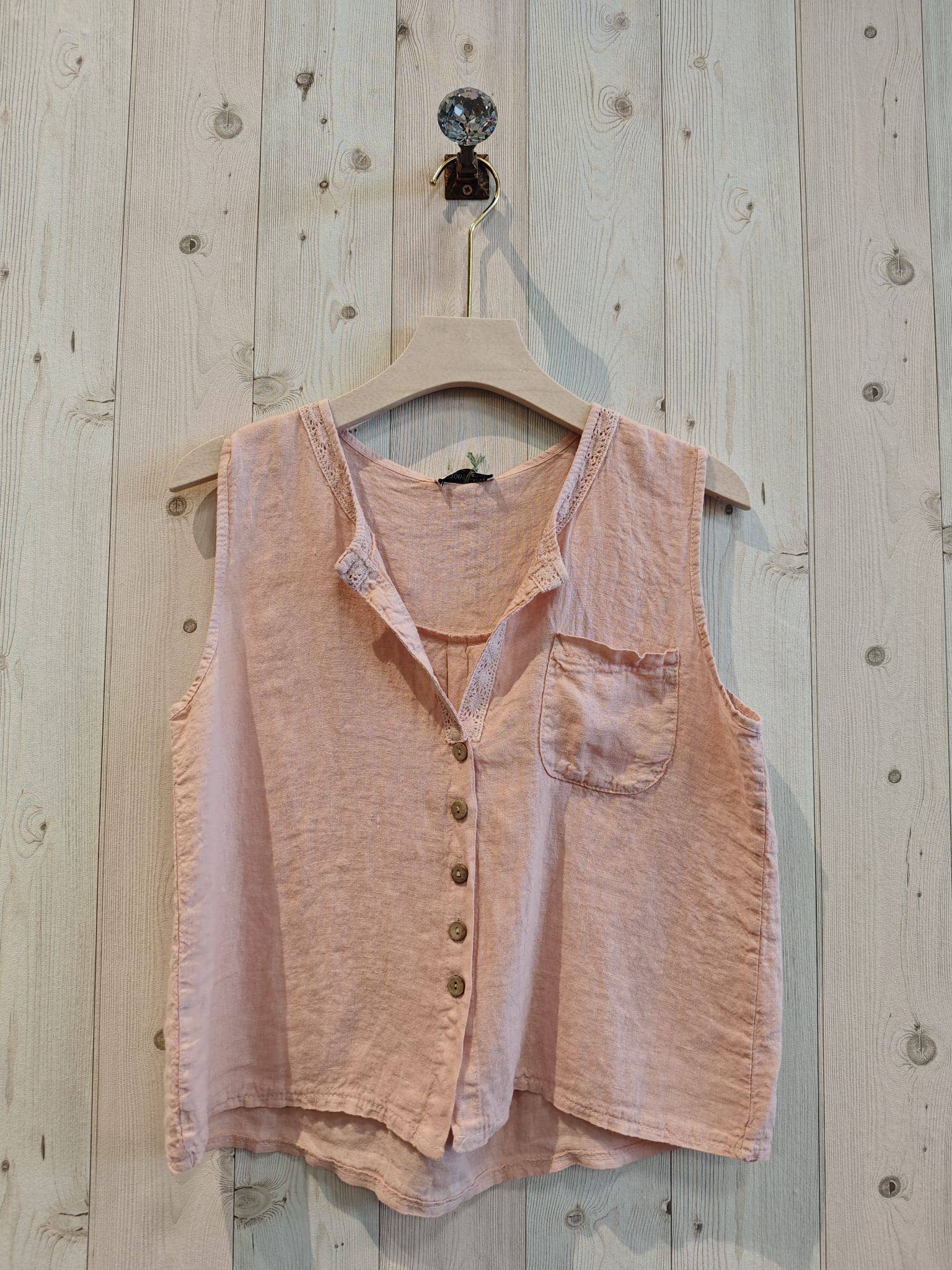 Linen & More – Camisa com botões no colarinho – Mulher por atacado – Blusa sem mangas de linho 100% LINHO11