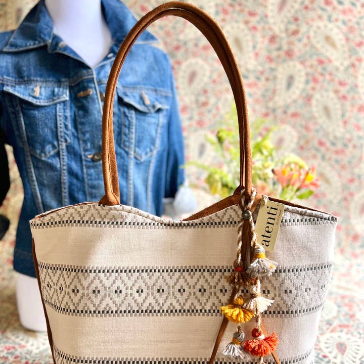 Atenti - Wholesale Tote Bag - Women's - Dune Lolita: USA Made, Handbag with matching pouch0