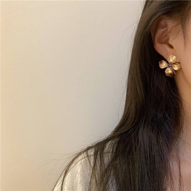 Perimade & Co. LLC - Wholesale Stud/Post Earrings - Gold Flower Petal Silver Post Stud Earrings in Solid Copper1