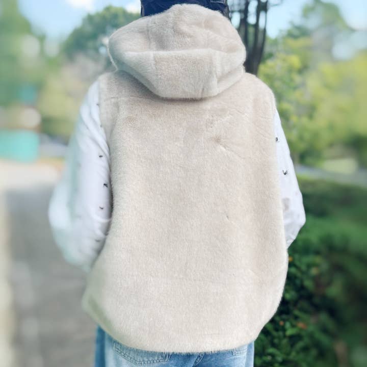 Ellison+Young - Wholesale Outerwear Vest - Women's - Real Feel Faux Mink Fur Hooded Vest3