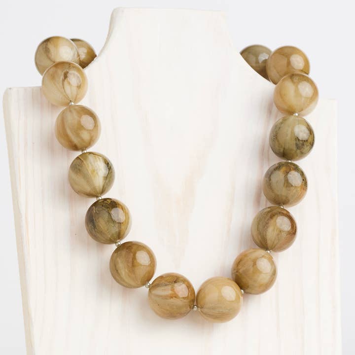 Collier de perles d'écorce pour la vente par Hot Girls Pearls-Freezable Cooling Jewelry