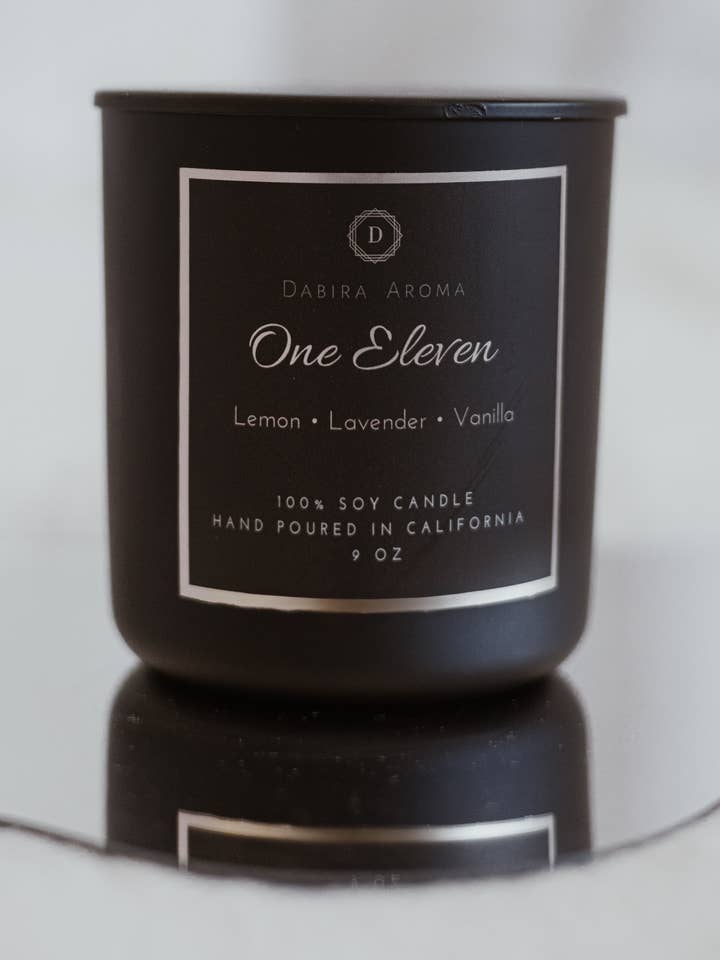 One Eleven pour la vente par Dabira Aroma