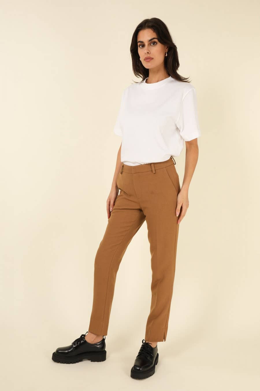 Attentif Paris – Großhandel Hose – Damen – Dicke Zigarettenhose aus dickem Wintermaterial18