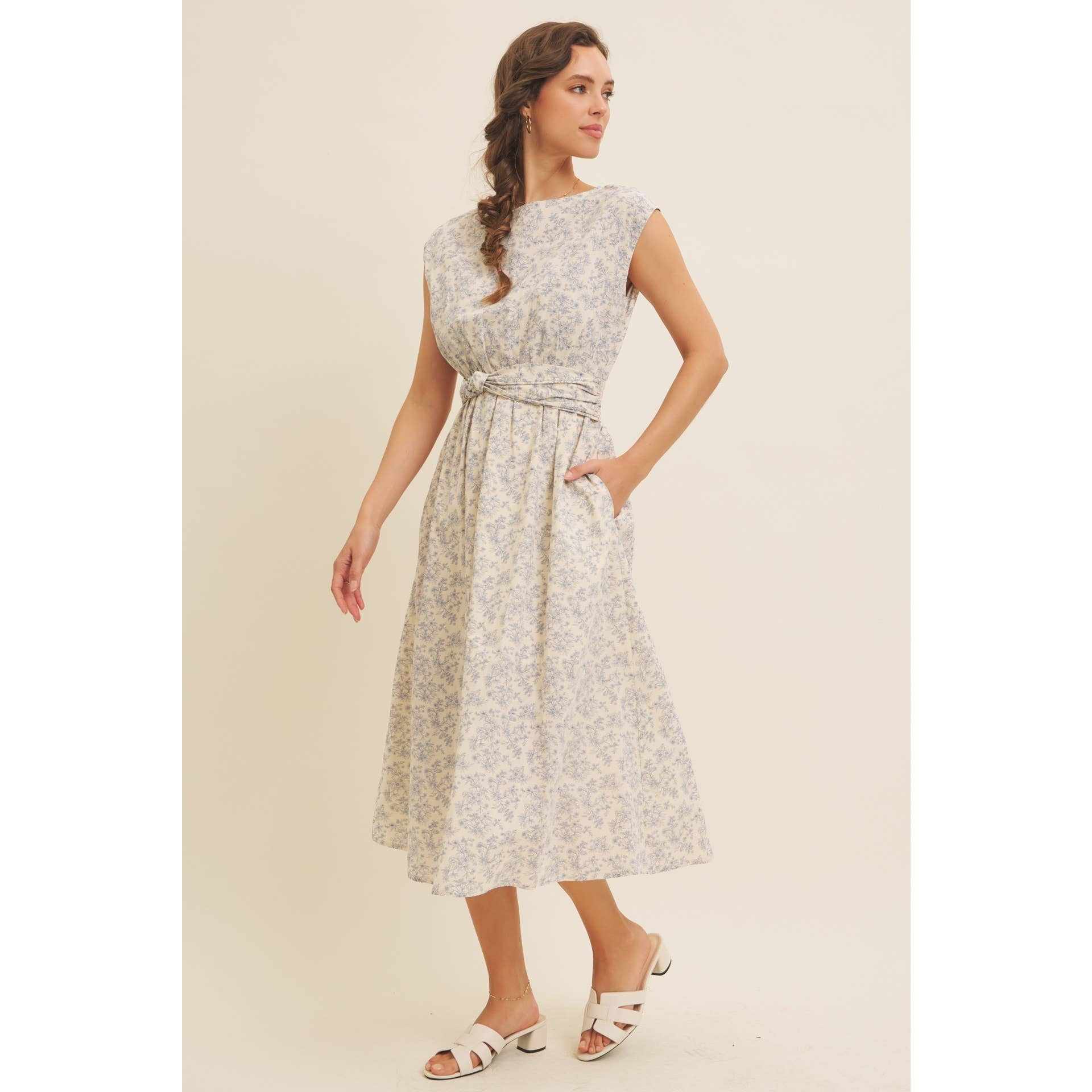 in february - Wholesale Dress - Women's - BOAT NECK PLEATED SLEEVELESS FLORAL MIDI DRESS13