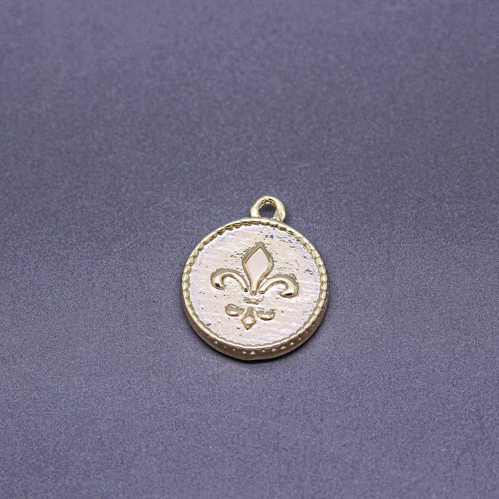 Jewel Pledge - Wholesale Individual Charm/Pendant - Gold Fleur de lis 12mm Coin Pendant Wholesale CPG3272