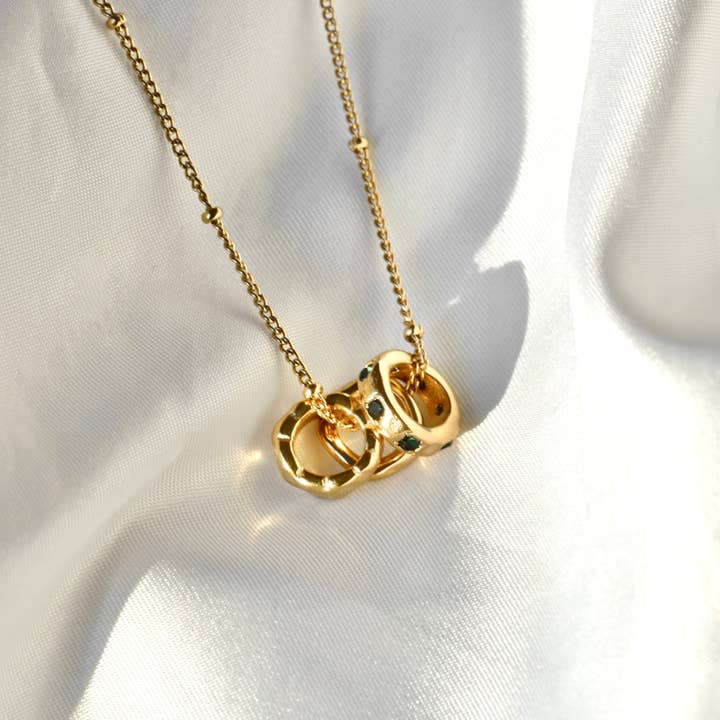 Blueyejewelry - Wholesale Pendant/Charm Necklace - Mixed Rings Necklace - Gold Ring Holder Diamond Necklace