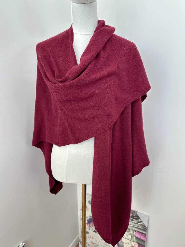 Orice - Wholesale Poncho – Women's - One-size knit poncho cape - Orice16