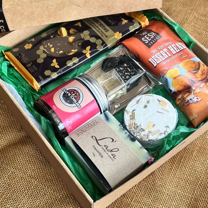 Kourage & co - Wholesale Gift Box - Men’s Gift Box - The Hot Box3