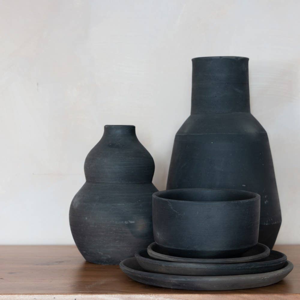 EARTHWARE – wholesale Vase – Gaia black vase1