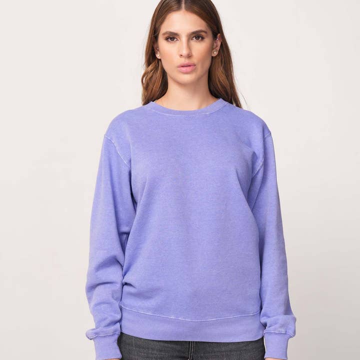 AirFluff - Extreme Soft Sweatshirt and other Purchase Wholesale ergofit air matratze. Free Returns & Net 60 Terms on Faire trending on Faire.