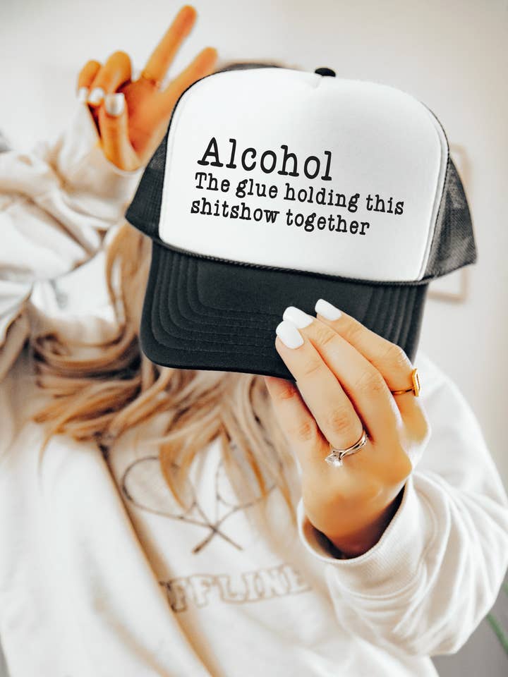 Casquette de camionneur Alcohol the Glue Holding This Show Together BLKWHT pour la vente par Keep it Gypsy