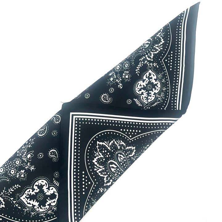 LINETA - Wholesale Scarf - Women's - D-140 Small bandana pattern scarf9