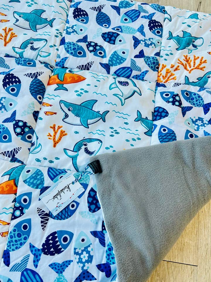 🐠 Manta de juegos "Peces" – manta de bebé marítima en patchwork para venta al por mayor de Küstenfieber®